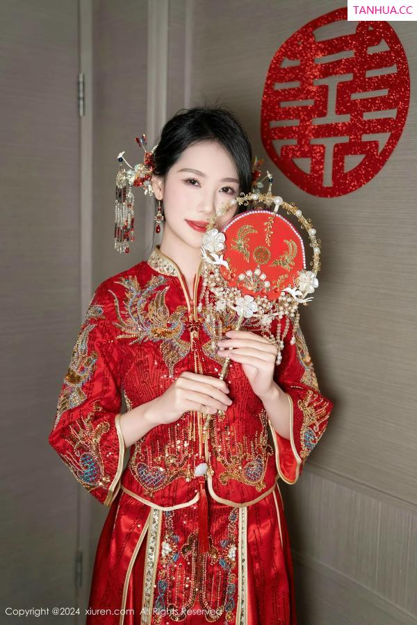 [XiuRen]高清写真图 2024.04.11 No.8376 利世 美腿丝袜